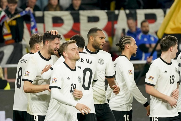 Bundesliga'yı salladı resmi teklif yapıldı! Immobile'nin yerine Sane'nin kankası - Resim: 9
