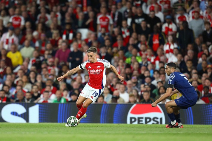 Devin Özek Mesut Özil'in 'Fenerbahçe' algısını bertaraf etti! Arsenal'in yıldızını bitirdi - Resim: 5
