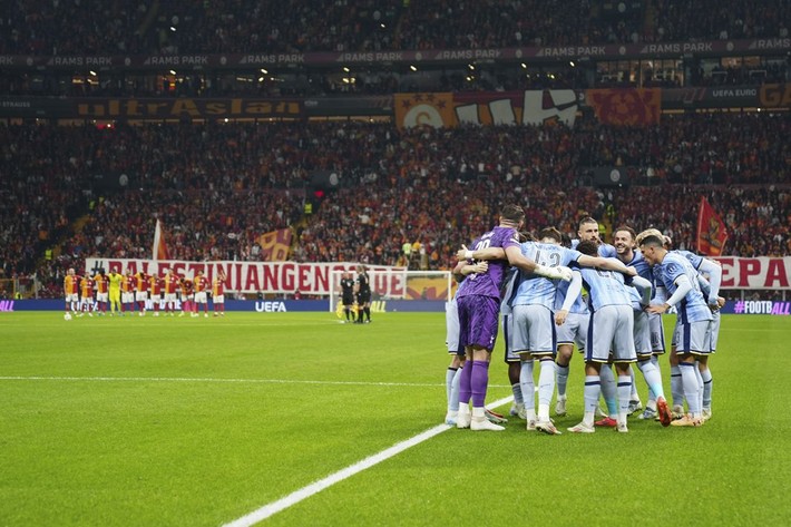 Devin Özek Muslera'nın korkulu rüyasını almaya gitti: Orta saha garantide - Resim: 7
