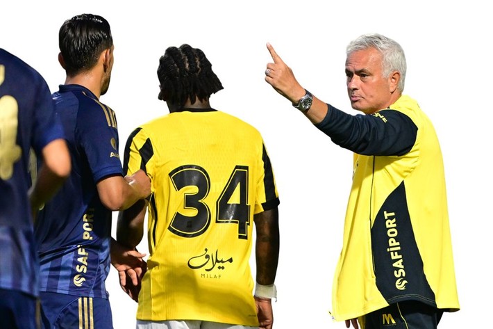 4-0'ın ardından üç yıldızın hesabını kesti: Sizin bu takımda yeriniz yok - Resim: 9