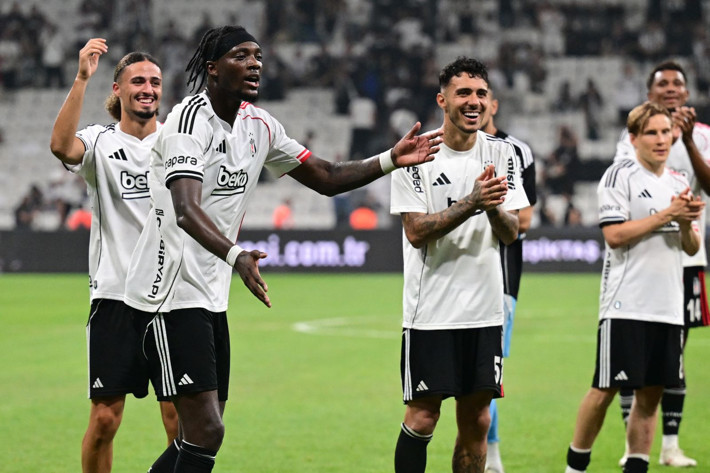 Beşiktaş yeni kadrosunu UEFA'ya bildirdi - Resim: 1
