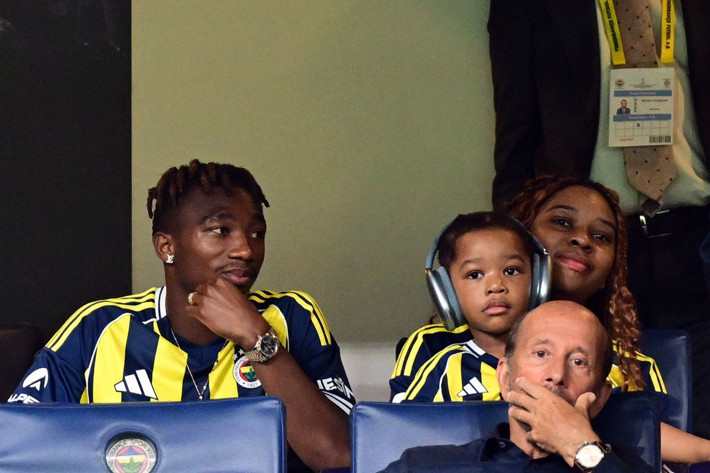 Kadıköy'de 12 yıl sonra bir ilk! Tribünde dikkat çeken isim - Resim: 1