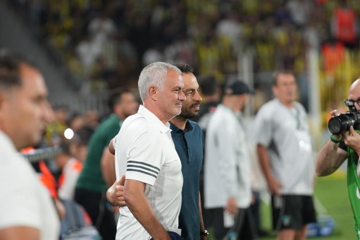 Nihat Kahveci: Birinin uyarması lazım! Çok kırmızı kart yer - Resim: 4