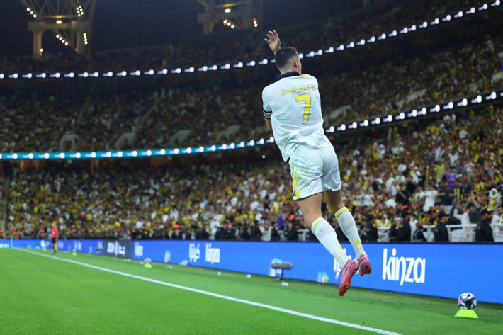 Dünyanın en çok kazanan futbolcuları! Ronaldo'dan rakiplerine büyük fark - Resim: 10