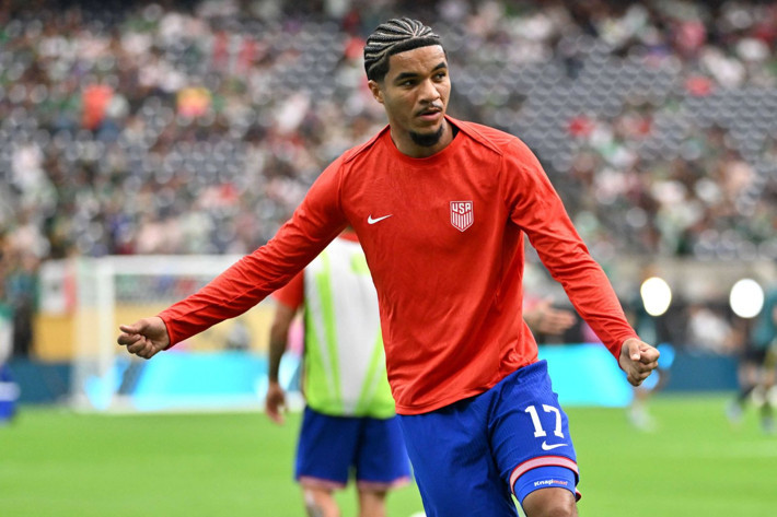 2025 yılında dünyanın en iyi futbolcusu adayları açıklandı! 15 kişilik listede tek Türk var - Resim: 14