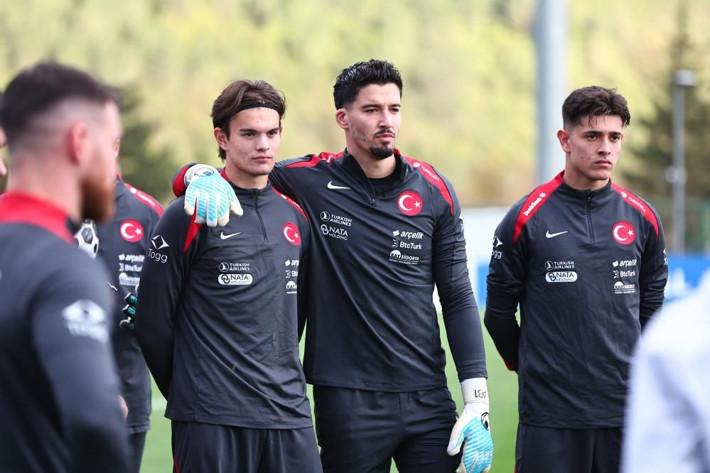 A Milli Takım idmanına sürpriz iki futbolcu katıldı - Resim: 5