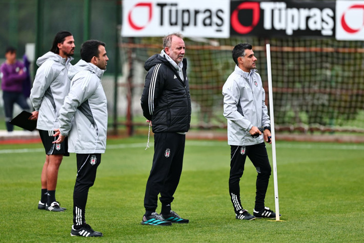 Beşiktaş'ta büyük değişim! Derbisi öncesi yoğun bakımdan odaya... - Resim: 4