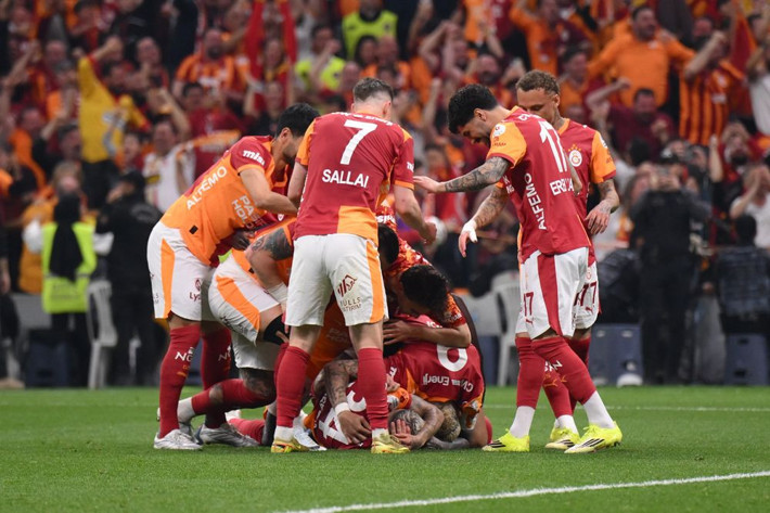 Galatasaray'a para yağıyor! Şampiyonlar Ligi, Süper Lig, yayın hakları, sponsorluklar, mağazacılık... - Resim: 4