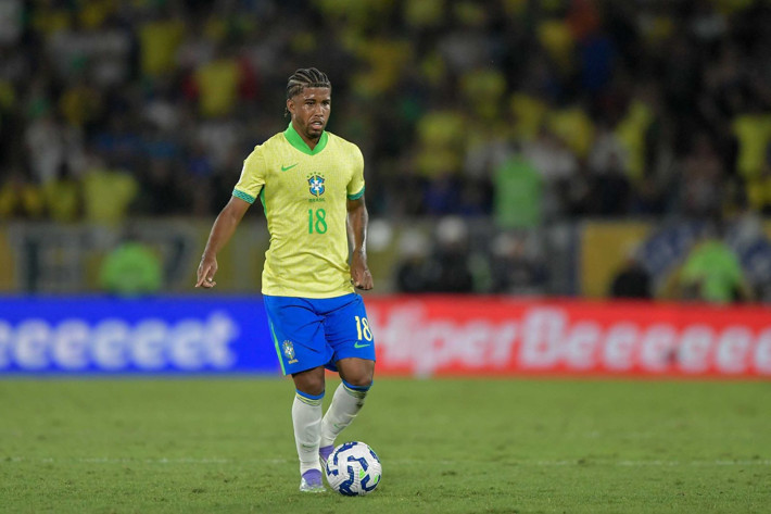 Torreira'nın veliahtı bulundu! 22'lük Casemiro listeye girdi - Resim: 4