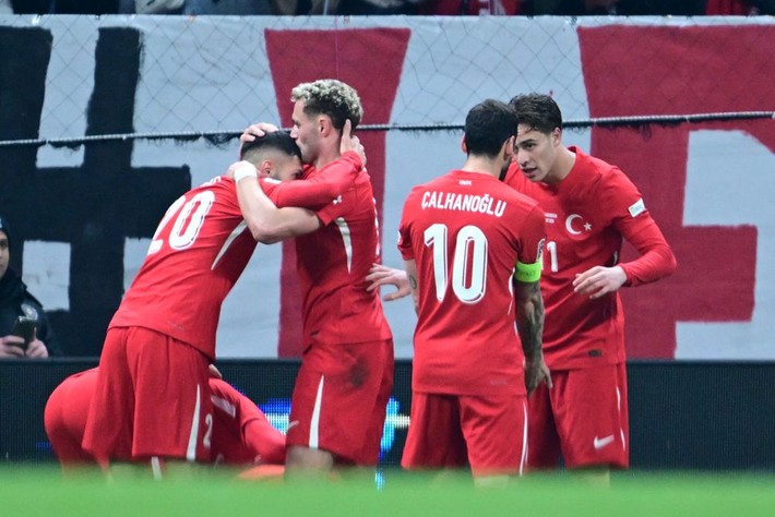 Montella 3-1'in ardından bir yıldızın üstüne çizik attı: Henüz milli takım seviyesinde değil - Resim: 3