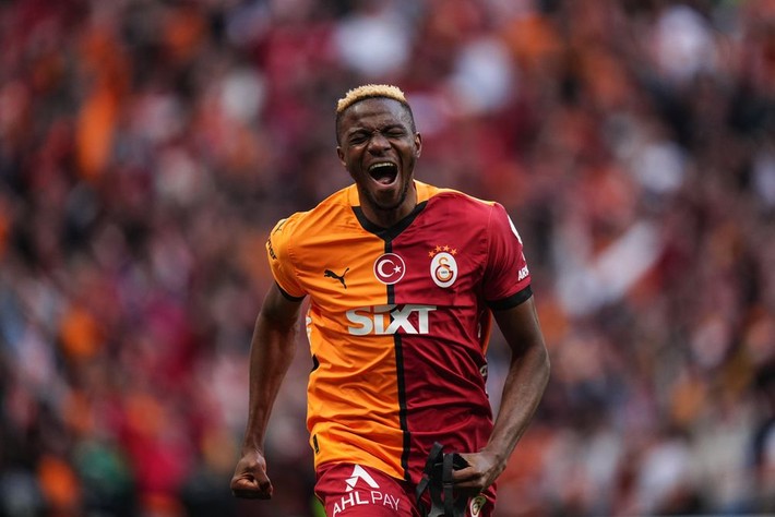 Victor Osimhen'i gönderin gitsin! Bu bonservisi bu maaşı Avrupa'da hiçbir kulüp vermez - Resim: 4