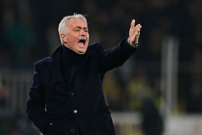Ali Koç Mourinho'nun kaldığı otele kadar gitti! '11'i bana ver' tepkisi - Resim: 3