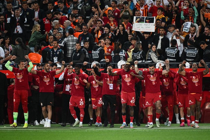 Dursun Özbek'in 9 numarası Osimhen 10 numarası Arda Güler olacak! Galatasaray transferde büyük oynuyor - Resim: 10
