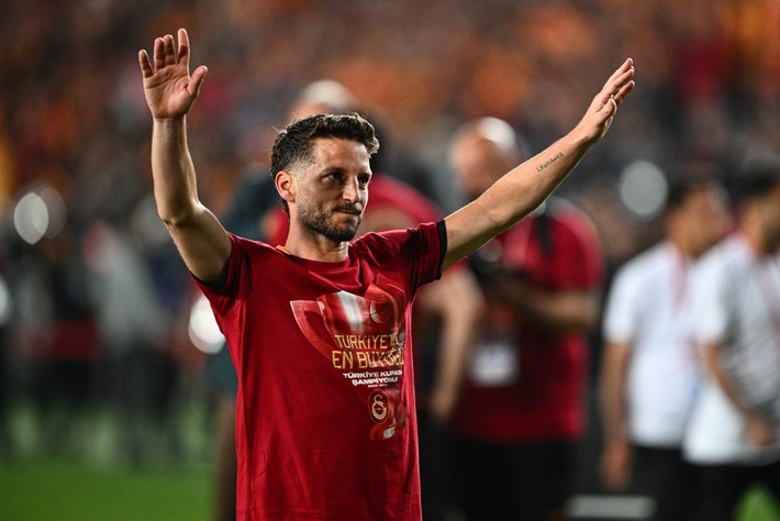 Dursun Özbek'in 9 numarası Osimhen 10 numarası Arda Güler olacak! Galatasaray transferde büyük oynuyor - Resim: 8