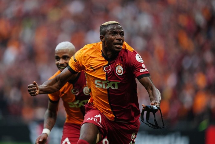 Dursun Özbek 6 futbolcunun hesabını kesti: Kutlamaları yapın sonra kendinize yeni bir kulüp bakın - Resim: 3