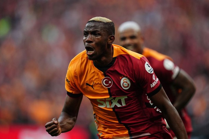 Dursun Özbek 6 futbolcunun hesabını kesti: Kutlamaları yapın sonra kendinize yeni bir kulüp bakın - Resim: 7