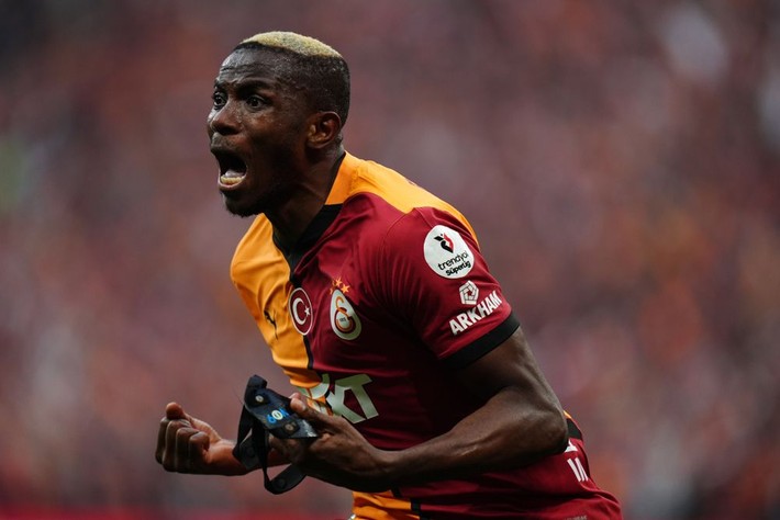 Dursun Özbek 6 futbolcunun hesabını kesti: Kutlamaları yapın sonra kendinize yeni bir kulüp bakın - Resim: 10