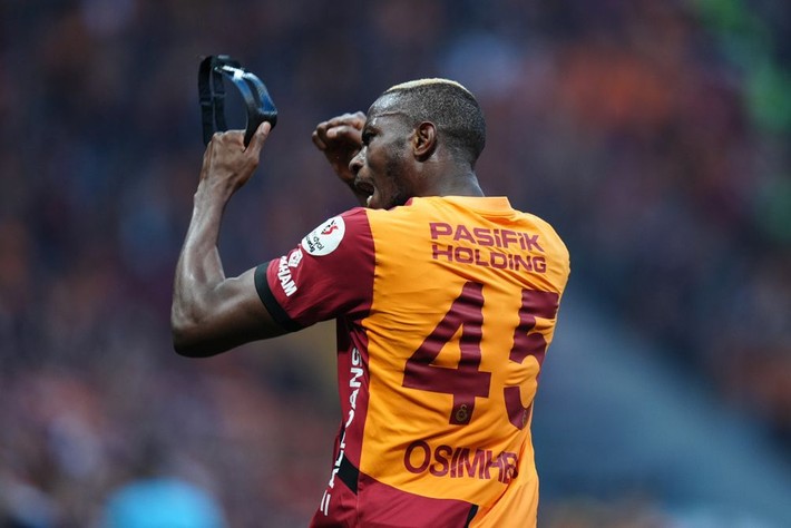 Dursun Özbek 6 futbolcunun hesabını kesti: Kutlamaları yapın sonra kendinize yeni bir kulüp bakın - Resim: 14