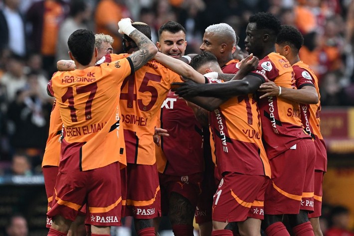 Ali Koç Fenerbahçe'de başkanlık yaptığı sürece Galatasaray bayrağı Amerika bayrağı gibi olur - Resim: 5