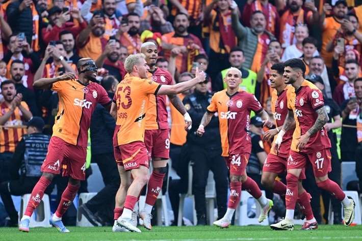 Dursun Özbek Uğurcan Çakır operasyonunu durdurdu: Biz arka kapıdan iş çevirmeyiz! - Resim: 3