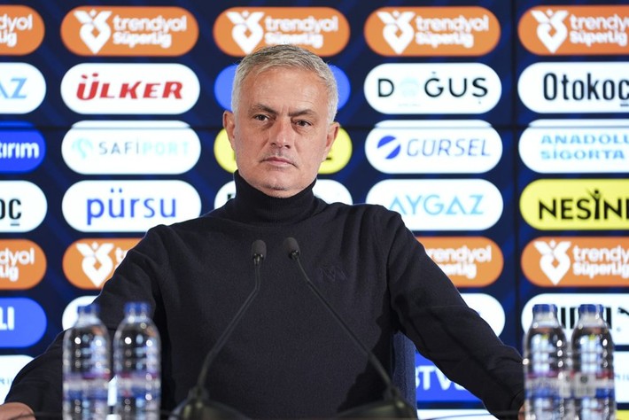 Jose Mourinho için 'o paraları sana yedirirler' demişti haklı çıktı! Ali Koç'un sabrı taştı - Resim: 4