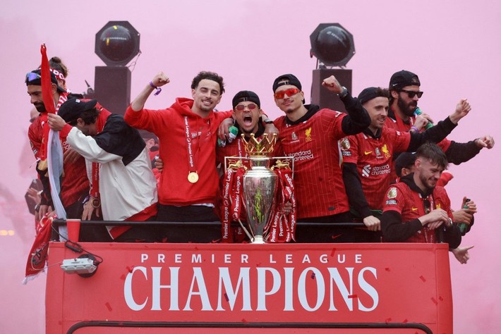 Liverpool'un şampiyonluk kutlamalarına korkunç saldırı! 1 kişi gözaltına alındı - Resim: 2