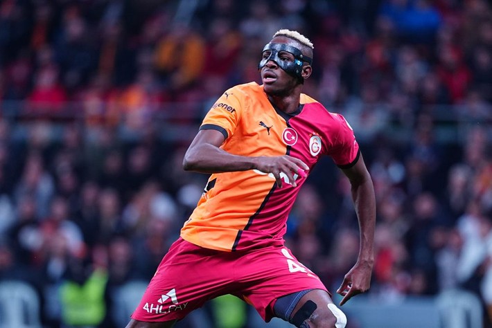 Victor Osimhen'e son teklif! 'Ya Real Madrid maçına kadar imzayı atarsın ya da senden vazgeçeceğiz' - Resim: 7