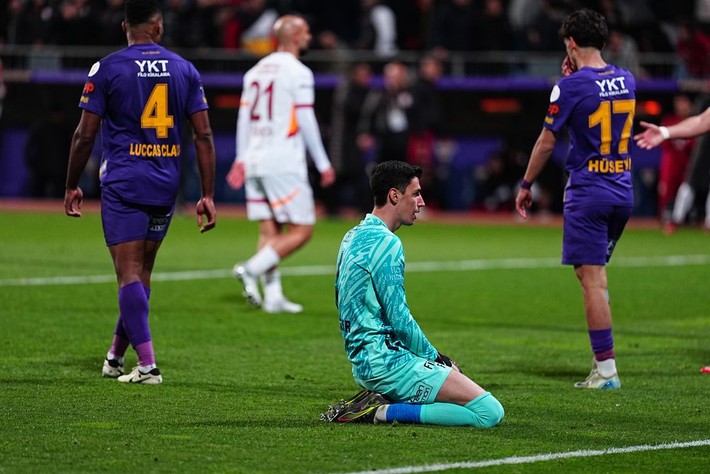 Arda Turan Okan Buruk'u bir dertten kurtarıyor! Galatasaray'a transfer piyangosu - Resim: 5