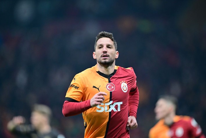 Victor Osimhen Galatasaray'da kaldı! Ağabeyi resmen açıkladı: Gitmiyoruz - Resim: 4