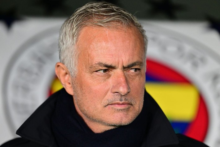 Ali Koç İsmail Kartal'la anlaşmaya vardı: Mourinho'yla bırakın şampiyonluğu bir derbi bile kazanamadık - Resim: 3