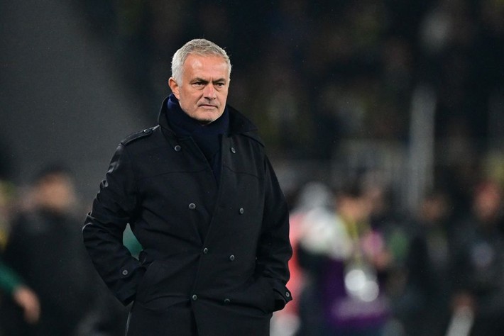 Ali Koç İsmail Kartal'la anlaşmaya vardı: Mourinho'yla bırakın şampiyonluğu bir derbi bile kazanamadık - Resim: 4