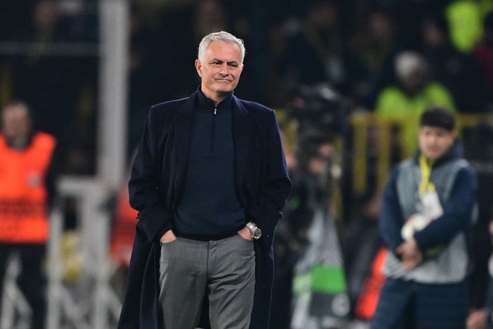 Ali Koç İsmail Kartal'la anlaşmaya vardı: Mourinho'yla bırakın şampiyonluğu bir derbi bile kazanamadık - Resim: 7
