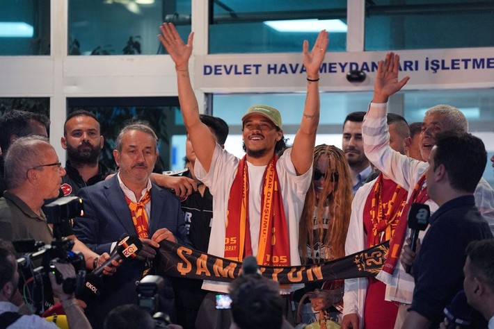 Leroy Sane Cengiz Ünder ve Diego Carlos'tan daha ucuza geldi: Nasıl yaptınız bu transferi helal olsun! - Resim: 10