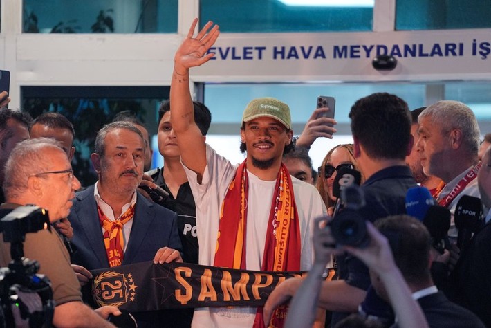 Leroy Sane Cengiz Ünder ve Diego Carlos'tan daha ucuza geldi: Nasıl yaptınız bu transferi helal olsun! - Resim: 12
