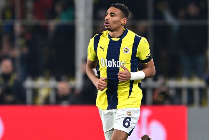 Devin Özek geri adım atmıyor! 25 milyon euro + Djiku - Resim: 2