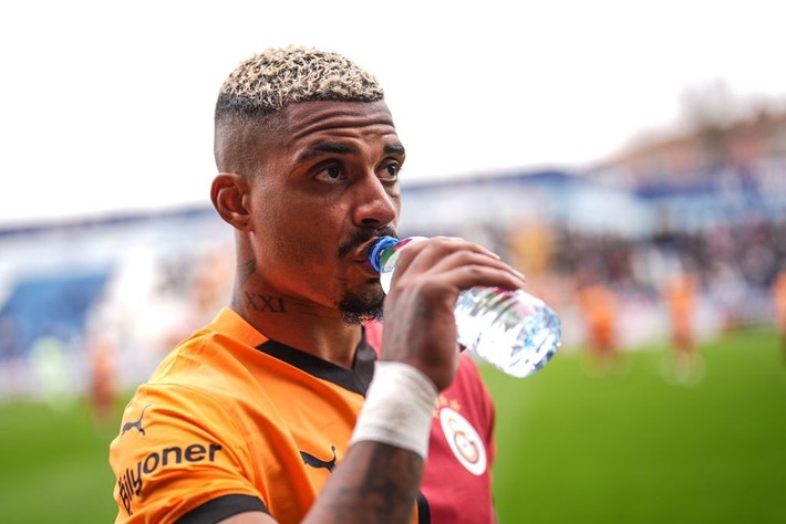 Dursun Özbek'le Lemina arasında kriz üstüne kriz! Yıldız futbolcunun karın ağrısı belli oldu - Resim: 6