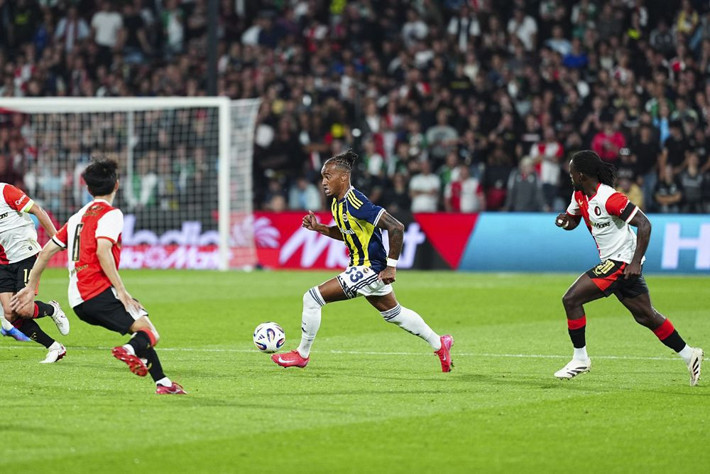 2-1'in ardından 4 yıldızın ismini tek tek açıkladı: Bunlar kesinlikle çok önemli futbolcu değiller - Resim: 7