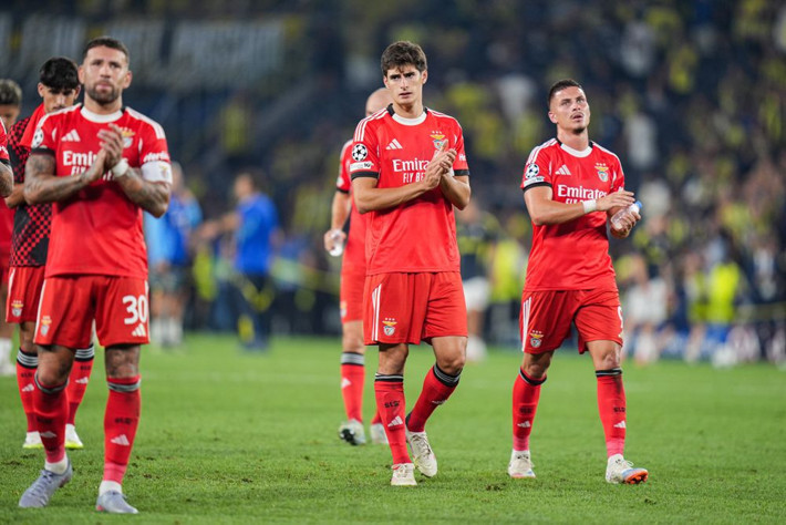 0-0'ın ardından Mourinho'ya yaylım ateşi: Bu iki futbolcuyu nasıl yan yana oynatırsın - Resim: 12
