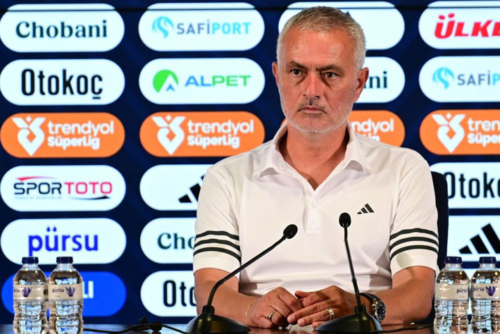 Devin Özek'ten Jose Mourinho'ya tam 12 orta saha teklifi! - Resim: 8