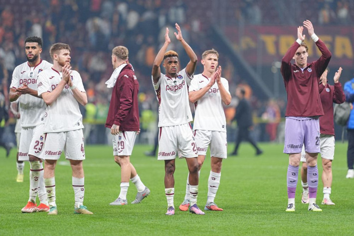 0-0'ın ardından 600 bin euroluk orta saha ayakta alkışlandı: Sara ve Torreira'yı yanına yaklaştırmadı - Resim: 10