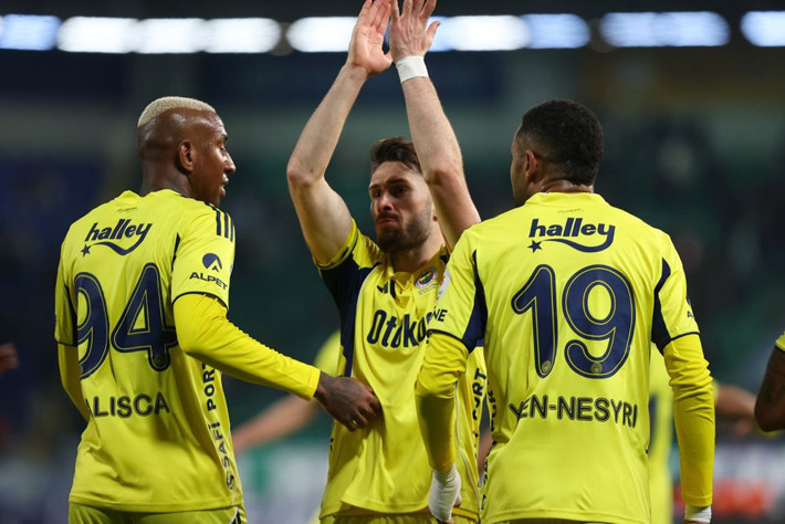 Domenico Tedesco 5 attı yine yaranamadı: 21 milyon euroluk oyuncuyu nasıl sahada tuttun? - Resim: 7