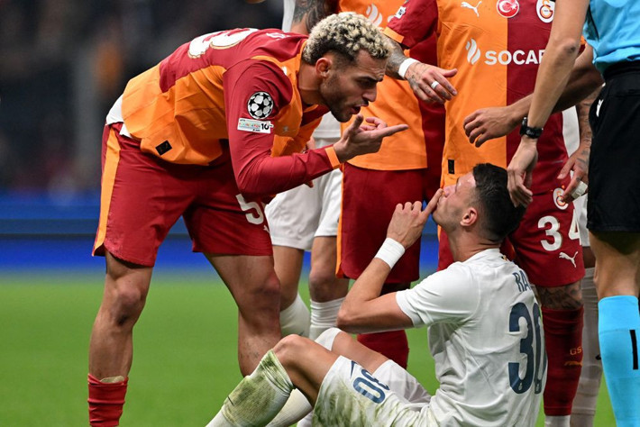 1-0'ın ardından Okan Buruk ve üç yıldıza yaylım ateşi: Demek ki Osimhen olmayınca olmuyor - Resim: 7