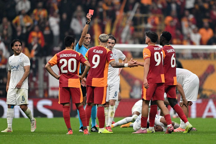 Hasan Şaş Okan Buruk'a 4 oyuncunun ismini verdi: Sen bunların böyle olacağını tahmin edemedin mi? - Resim: 3