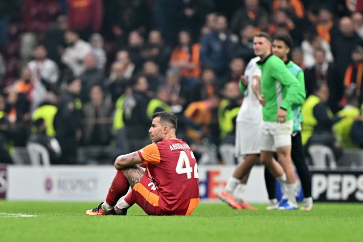 Galatasaray-Union Saint-Gilloise maçından sonra çok konuşulacak sözler: Canın cehenneme... - Resim: 8