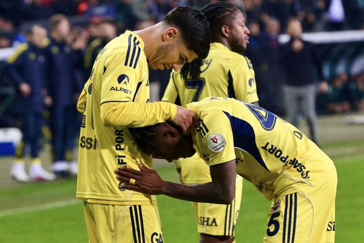 Rıdvan Dilmen: Fenerbahçe Galatasaray'a kaybetmezse yüzde 51 şampiyon! - Resim: 4