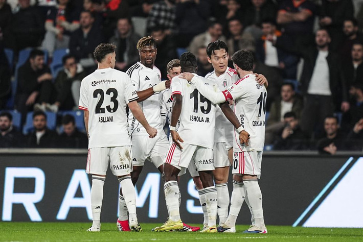 Ersin Destanoğlu ve Mustafa Hekimoğlu... Beşiktaş'tan özkaynak 3 puanı - Resim: 6