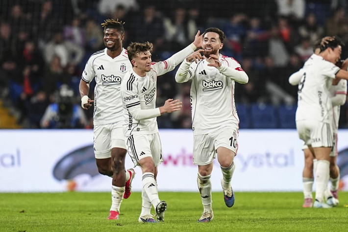 Ersin Destanoğlu ve Mustafa Hekimoğlu... Beşiktaş'tan özkaynak 3 puanı - Resim: 7