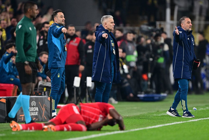 3-0'ın ardından Domenico Tedesco'ya yaylım ateşi: Harakiri yaptı! - Resim: 7