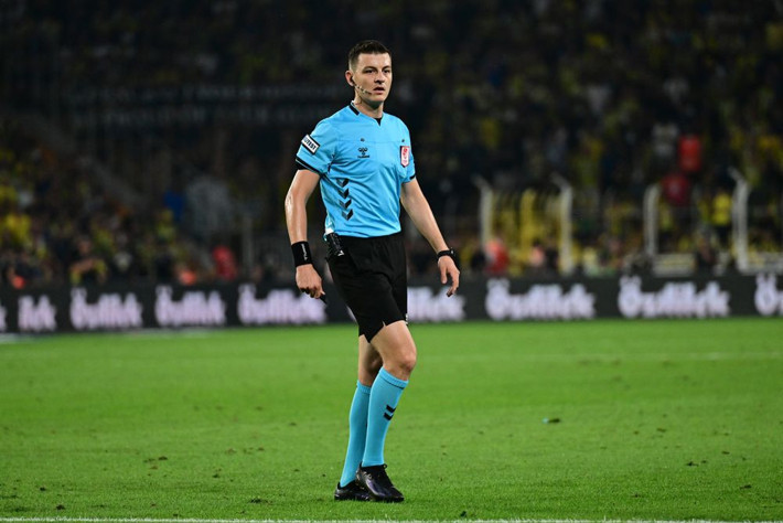 Onuachu'nun golünü iptal eden bir hakem Beşiktaş-Galatasaray derbisini yönetemez! - Resim: 4