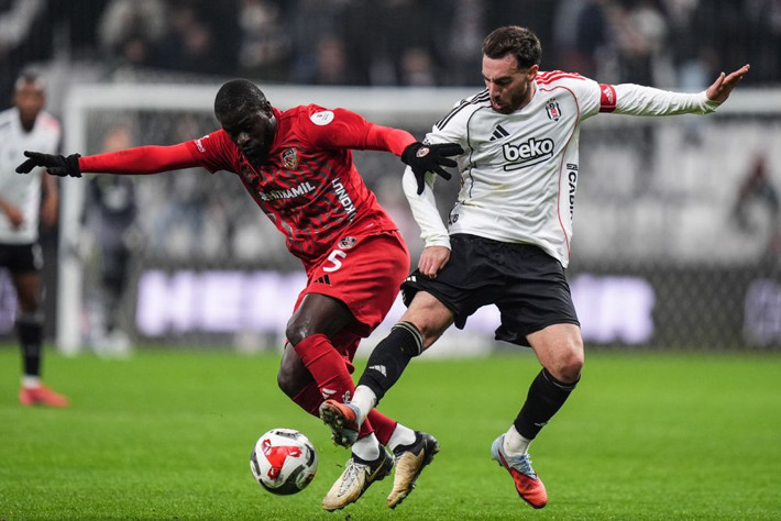 Orkun Kökçü: Fenerbahçe maçından sonra Sergen Yalçın benimle odasında görüştü ve... - Resim: 2